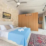 Paxoi - Adult-only * Gaios
