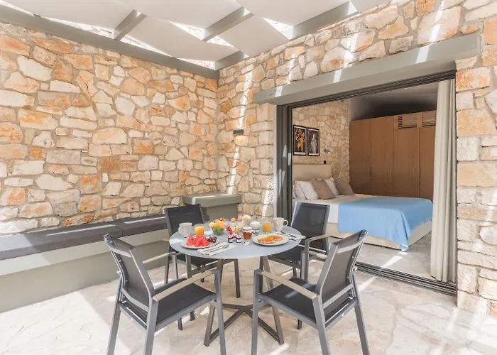 Paxoi - Adult-only Gaios